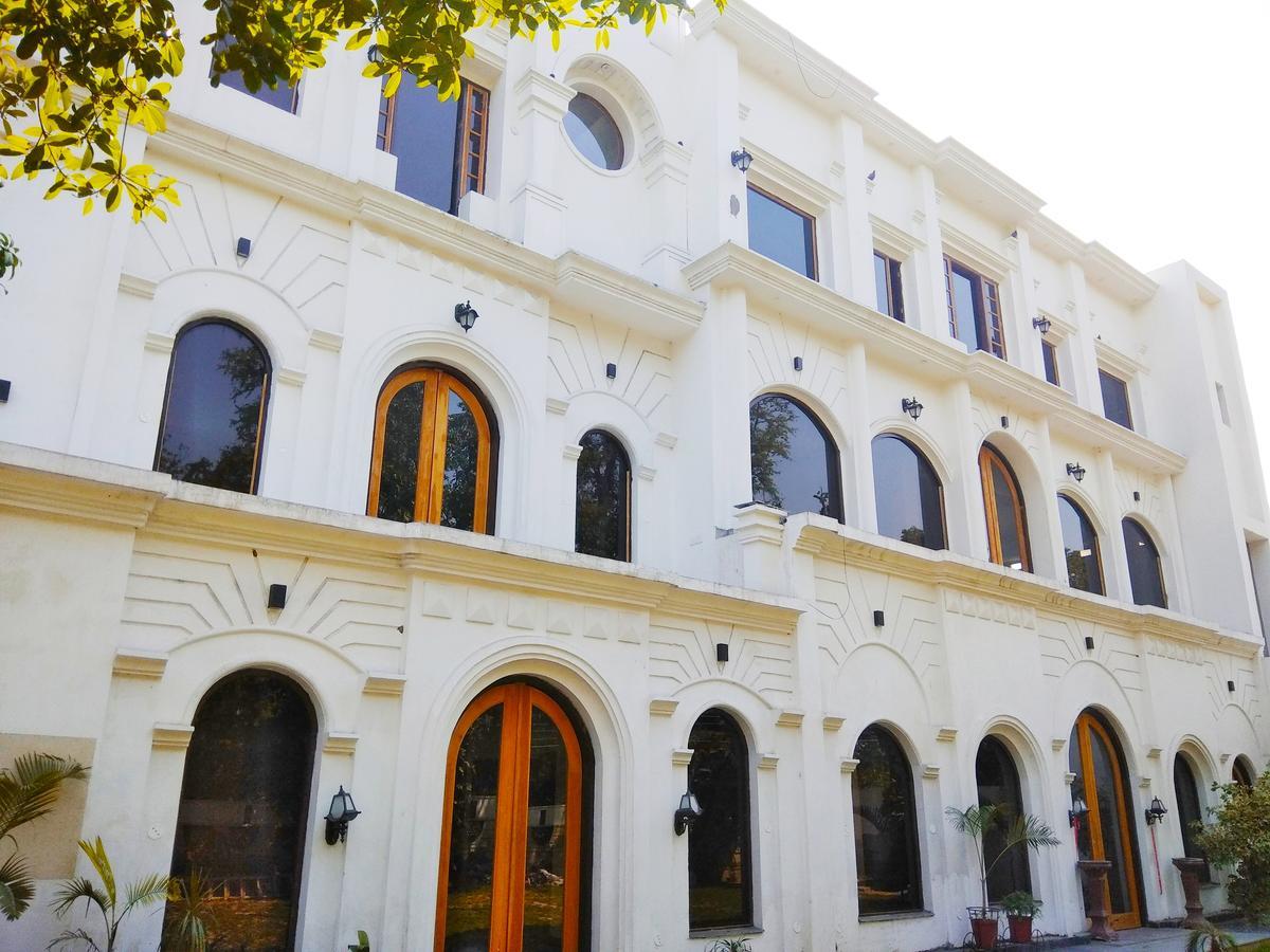 Hotel Kings Retreat Патиала Экстерьер фото